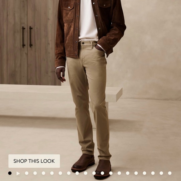 Banana Republic men’s Traveler pants in khaki color - Picture 2 of 6